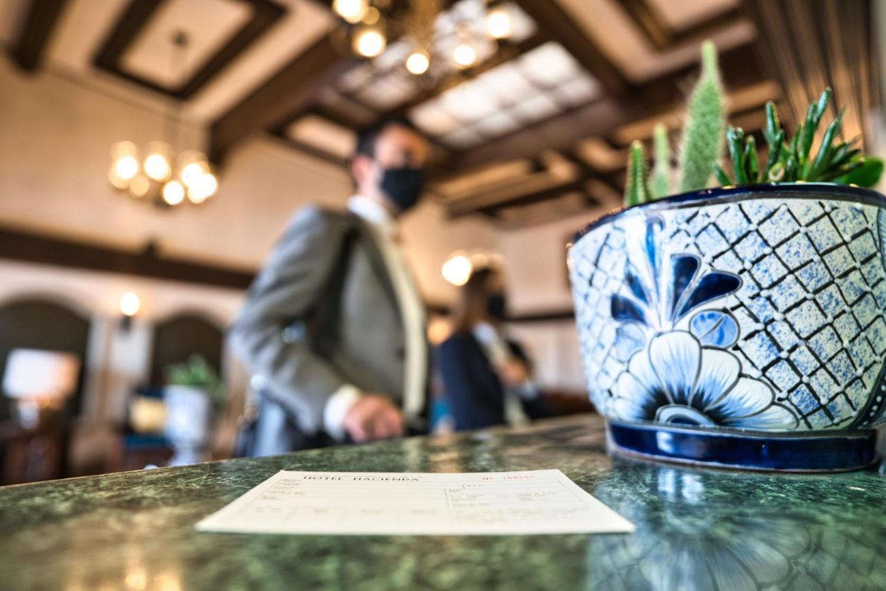 Hotel Hacienda Nuevo Casas Grandes ภายนอก รูปภาพ